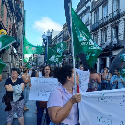 Intersindical Canaria se concentra contra el abuso y la precarización de la patronal en las Escuelas Infantiles 